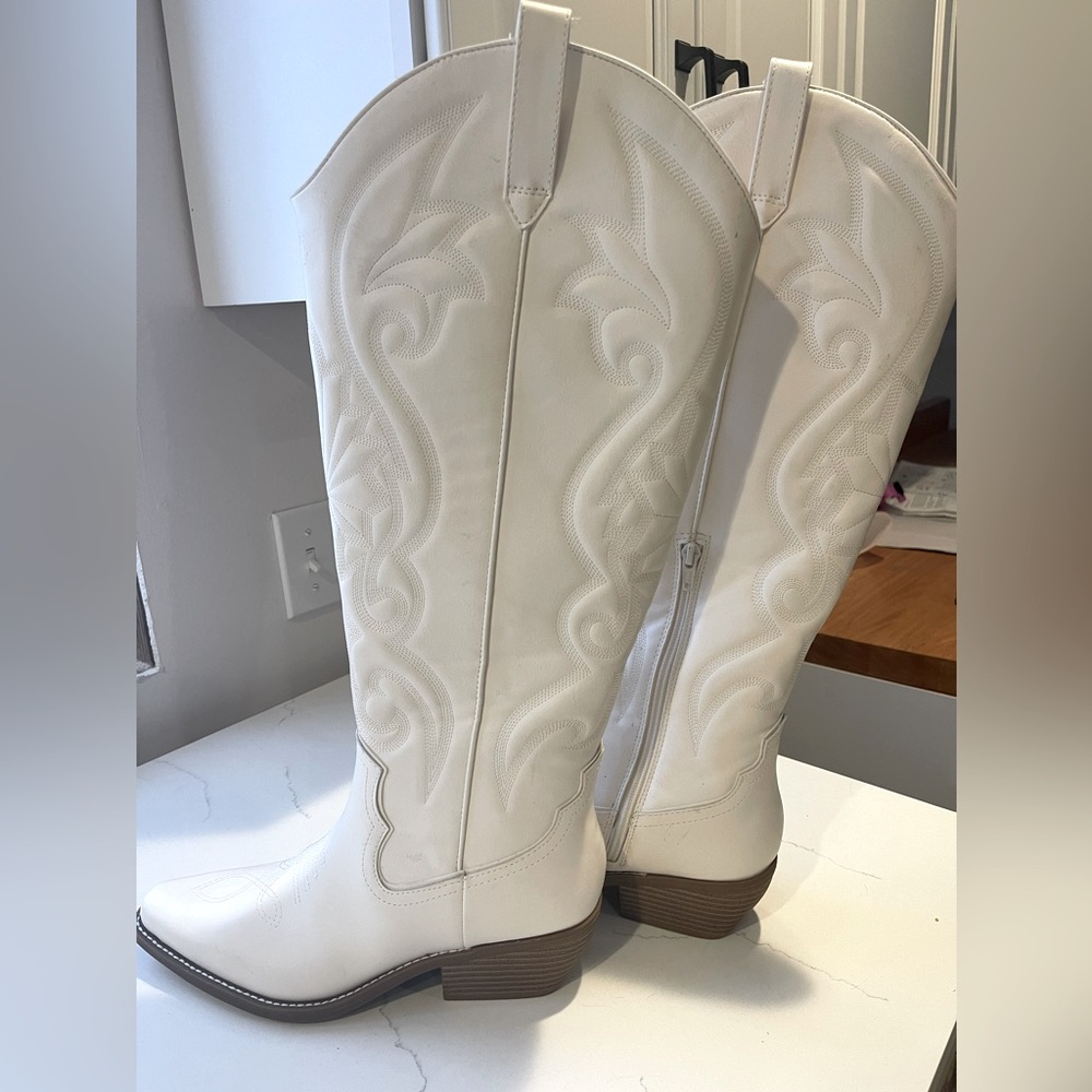 Wide Calf White Cowgirl Boots